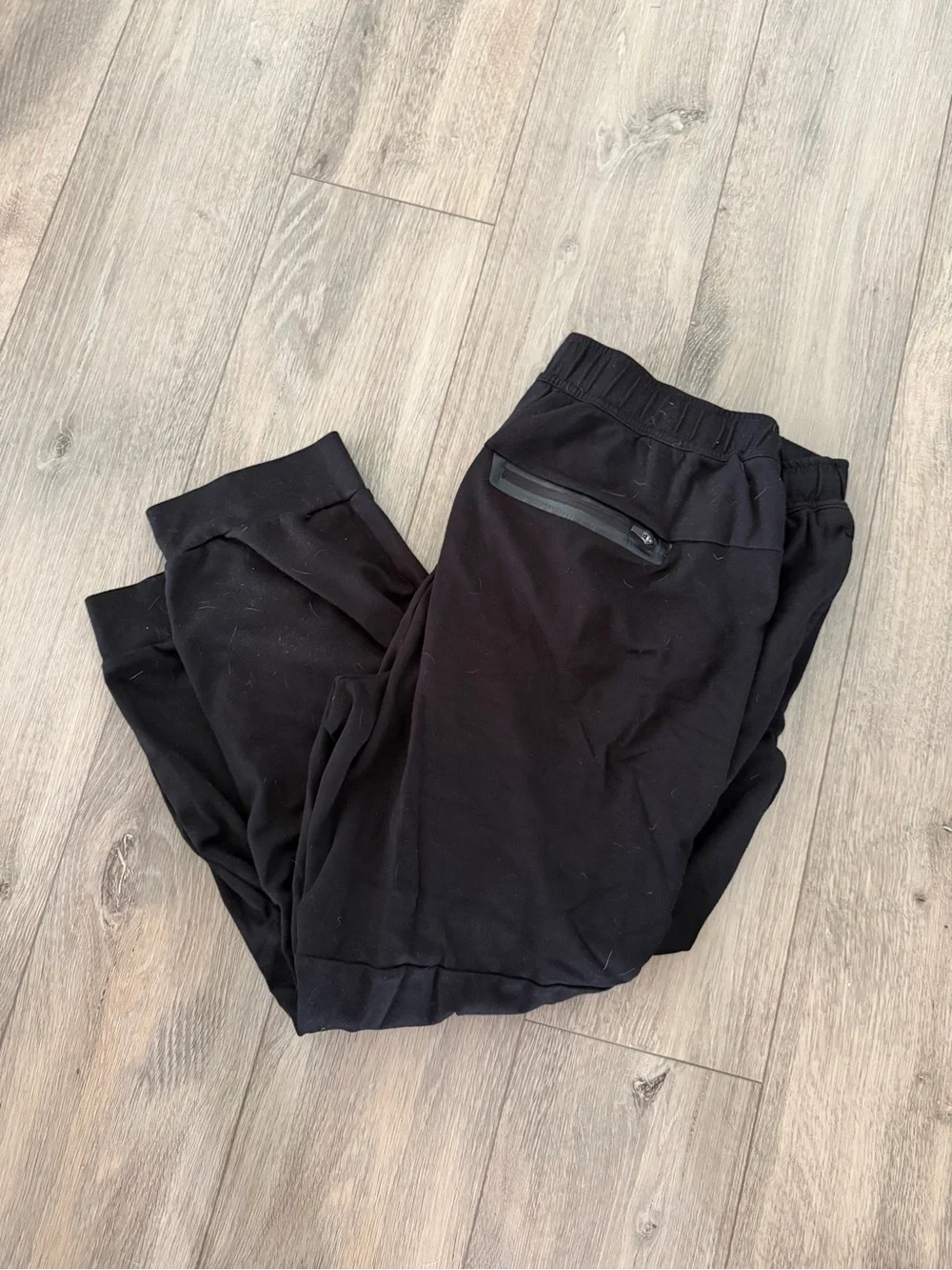 Luxe Men's Black Zip-Pocket Joggers
